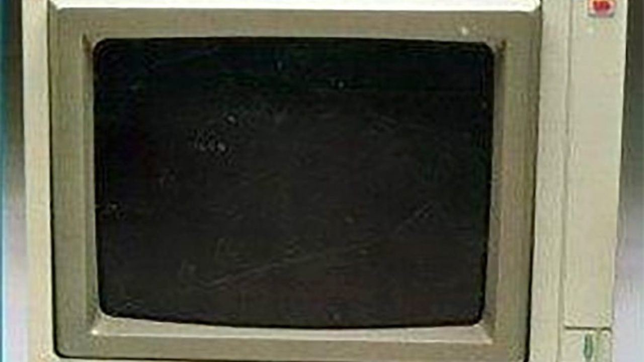 Apple ⅱGSオリジナルモニター Apple ⅱGSオリジナルモニター The Apple IIGS (as seen in