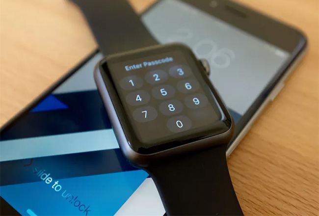 How to lock apple watch screen series 5 sale