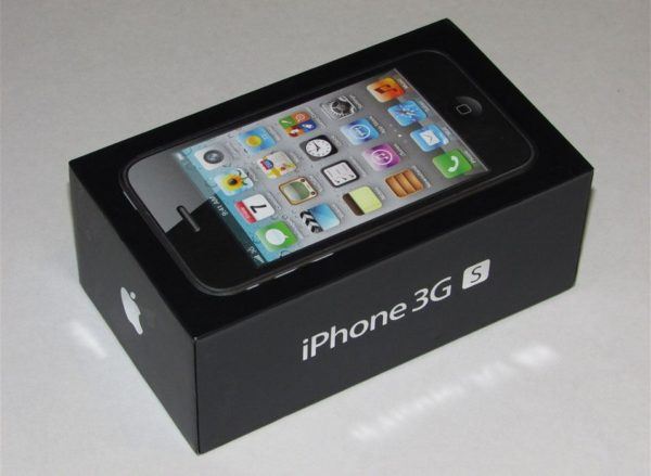 iphone 3gs box 600x439 - iPhone 3GS - Full Phone Information, Tech Specs