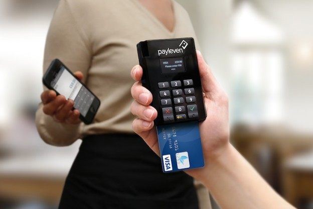 Payleven, card reader and system of payment in online stores