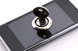 Simple Tips to keep your iPhone Safe Simple Tips to keep your iPhone Safe