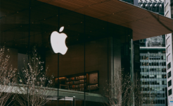 Samsung Reveals Apple's Secret Projects