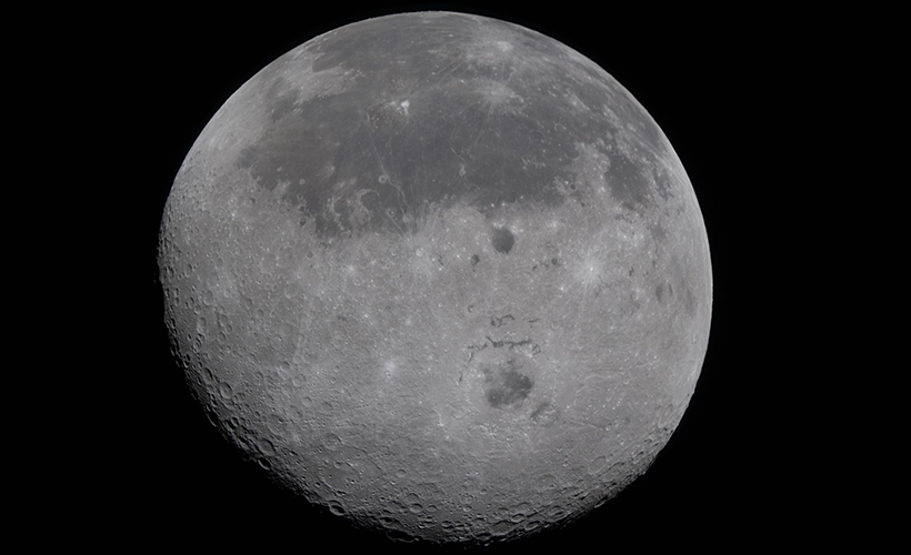 iphone 17 pro max surprises with an image of the moon closer - iPhone 17 Pro Max Surprises With An Image of the Moon